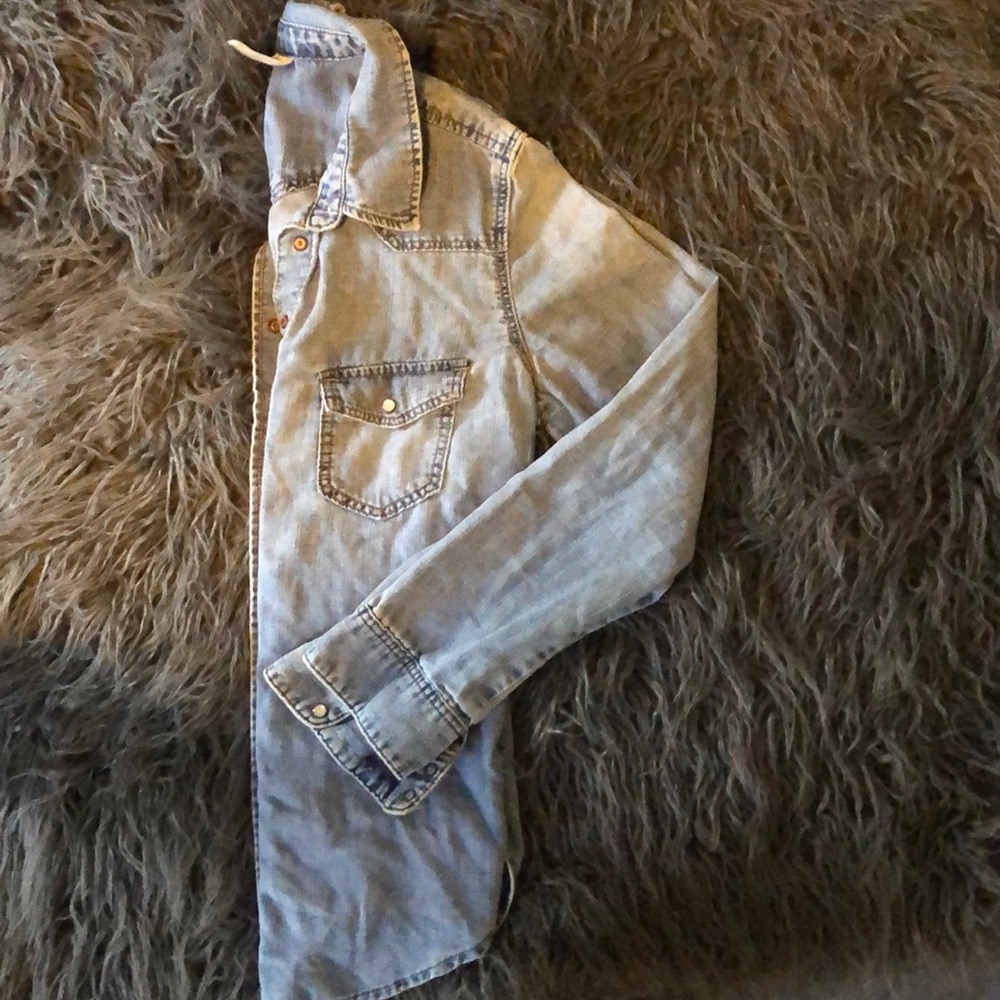 H&M chambray top!